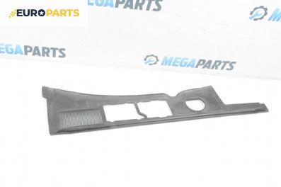 Кора под чистачки за Audi A4 Avant B6 (04.2001 - 12.2004), 4+1 вр., комби