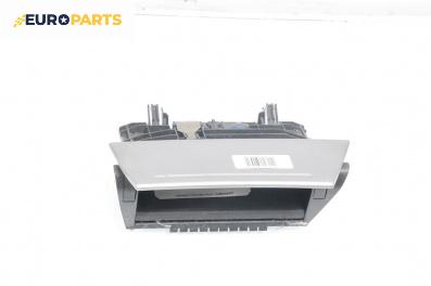 Пепелник за Ford Focus II Hatchback (07.2004 - 09.2012)
