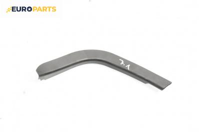 Интериорна пластмаса за Ford Mondeo III Hatchback (10.2000 - 03.2007), 4+1 вр., хечбек, позиция: задна