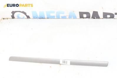 Интериорна лайсна за Volkswagen Golf V Hatchback (10.2003 - 02.2009), 4+1 вр., хечбек