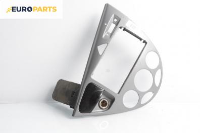 Интериорна пластмаса километраж за Ford Focus I Estate (02.1999 - 12.2007), 4+1 вр., комби