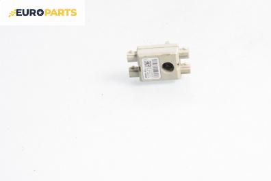 Усилвател антена за BMW 7 Series F01 (02.2008 - 12.2015), №  213675 10
