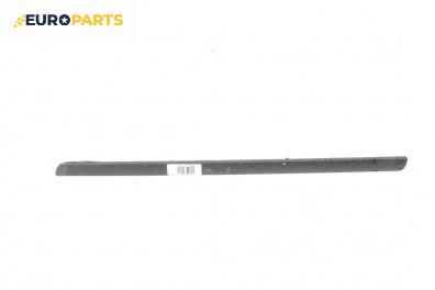 Интериорна лайсна за Volkswagen Golf V Hatchback (10.2003 - 02.2009), 4+1 вр., хечбек