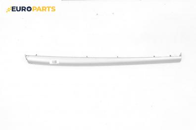 Интериорна лайсна за Opel Vectra C Estate (10.2003 - 01.2009), 4+1 вр., комби