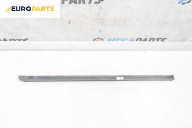 Външни лайсни за Audi A3 Hatchback II (05.2003 - 08.2012), хечбек, позиция: предна