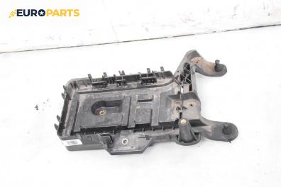 Капак акумулатор за Volkswagen Passat V Variant B6 (08.2005 - 11.2011), 4+1 вр., комби