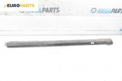 Праг за Volkswagen Passat V Variant B6 (08.2005 - 11.2011), 4+1 вр., комби, позиция: лява