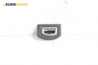Закопчалка в багажник за Audi A3 Hatchback I (09.1996 - 05.2003), хечбек