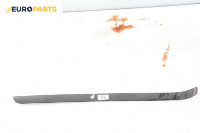 Външни лайсни за Ford Mondeo I Hatchback (02.1993 - 08.1996), хечбек, позиция: дясна