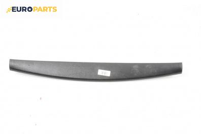 Пластмасова кора за Ford Focus I Hatchback (10.1998 - 12.2007), 4+1 вр., хечбек