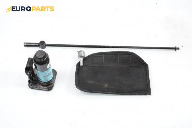 Крик за Kia Sorento I SUV (08.2002 - 12.2009)