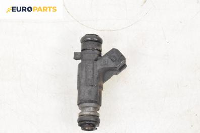 Дюза бензин за Volkswagen Polo Hatchback II (10.1994 - 10.1999) 60 1.4, 60 к.с.