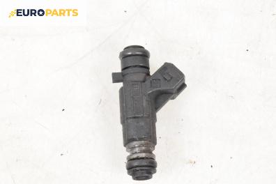 Дюза бензин за Volkswagen Polo Hatchback II (10.1994 - 10.1999) 60 1.4, 60 к.с.