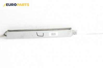 Външни лайсни за Mercedes-Benz 124 Sedan (12.1984 - 06.1993), седан, позиция: предна