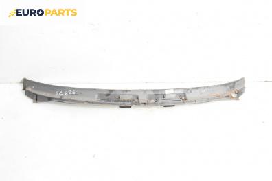 Кора под чистачки за Volvo V40 Estate (07.1995 - 06.2004), 4+1 вр., комби