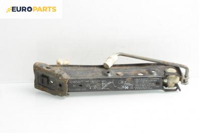 Крик за Nissan Micra III Hatchback (01.2003 - 06.2010)