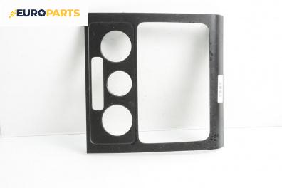 Централна конзола за Volkswagen Touran Minivan I (02.2003 - 05.2010)