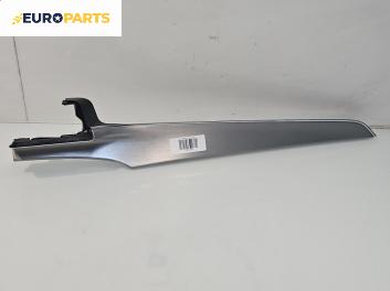 Интериорна лайсна за Mercedes-Benz C-Class Sedan (W205) (07.2013 - ...), 4+1 вр., седан