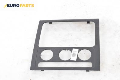 Централна конзола за Volkswagen Touran Minivan I (02.2003 - 05.2010)