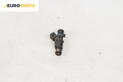 Дюза бензин за Peugeot 206 Hatchback (08.1998 - 12.2012) 1.4 i, 75 к.с.