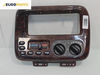 Централна конзола за Chrysler Voyager Minivan III (01.1995 - 03.2001)