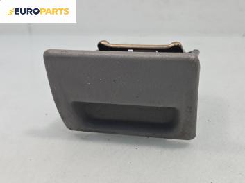 Пепелник за Mazda Premacy Minivan (07.1999 - 03.2005)