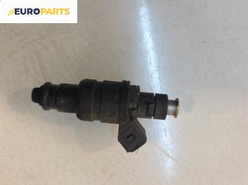 Дюза бензин за Mercedes-Benz CLK-Class Coupe (C208) (06.1997 - 09.2002) 200 (208.335), 136 к.с.