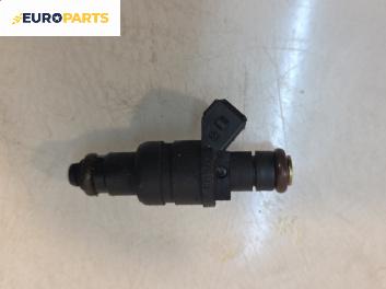 Дюза бензин за Mercedes-Benz CLK-Class Coupe (C208) (06.1997 - 09.2002) 200 (208.335), 136 к.с.