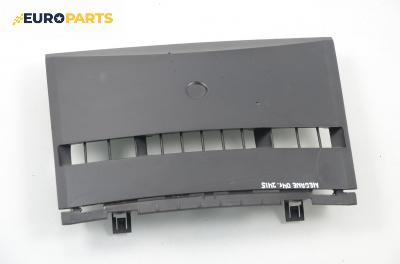 Пластмасов капак за Renault Megane II Hatchback (07.2001 - 10.2012), 2+1 вр., хечбек