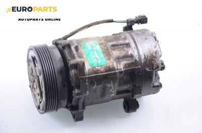 Компресор климатик за Volkswagen Golf IV Hatchback (08.1997 - 06.2005) 1.9 TDI, 90 к.с., № 1J0 820 803 A