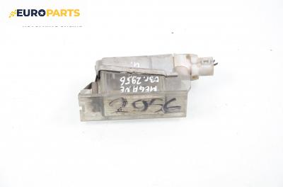 Плафон заден номер за Renault Megane 1.9 dCi, 120 к.с., хечбек, 3 вр., 2003 г.