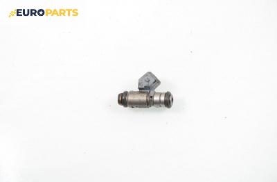 Дюза бензин за Ford Fiesta V Hatchback (11.2001 - 03.2010) 1.3, 60 к.с.