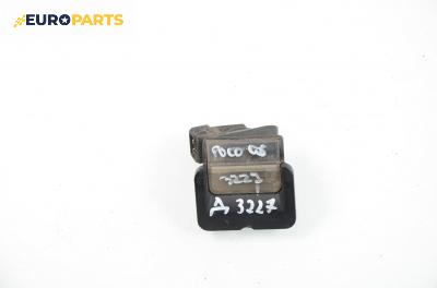 Плафон заден номер за Volkswagen Polo (6N/6N2) 1.0, 50 к.с., хечбек, 5 вр., 1996 г.