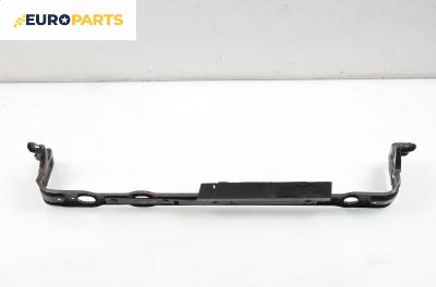 Греда под  радиатор за Ford Focus I Hatchback (10.1998 - 12.2007), хечбек