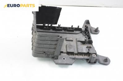 Кутия акумулатор за Volkswagen Touran Minivan (02.2003 - 05.2010)