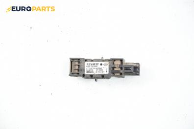 Сензор airbag за Renault Clio II Hatchback (09.1998 - 09.2005), № 8200 239 994