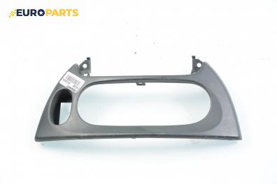 Интериорна пластмаса за Renault Megane Scenic (10.1996 - 12.2001), 4+1 вр., позиция: предна