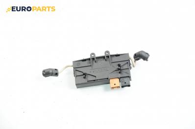 Обемен датчик за Audi A8 Sedan I (03.1994 - 12.2002), № 70103047