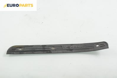 Лайсна (облицовка) на праг  за Citroen Xsara Hatchback (04.1997 - 04.2005), 4+1 вр., хечбек, позиция: дясна