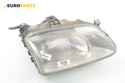 Фар за Renault Megane Scenic (10.1996 - 12.2001), позиция: дясна