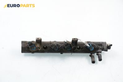 Бензинова рейка с дюзи за Renault Laguna I Hatchback (11.1993 - 08.2002) 2.0 (B56C/H/N), 113 к.с.