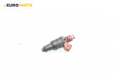 Дюза бензин за Mercedes-Benz CLK-Class Coupe (C208) (06.1997 - 09.2002) 200 (208.335), 136 к.с.