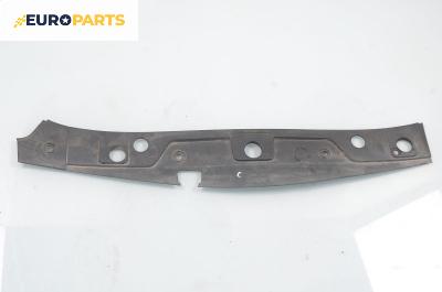 Кора над радиатор за Renault Megane II Hatchback (07.2001 - 10.2012), 4+1 вр., хечбек