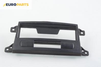 Централна конзола за Mazda Premacy Minivan (07.1999 - 03.2005)