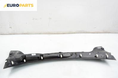 Кора под чистачки за Renault Megane II Hatchback (07.2001 - 10.2012), 4+1 вр., хечбек