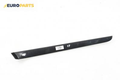 Интериорна лайсна за Audi A4 Avant B6 (04.2001 - 12.2004), 4+1 вр., комби