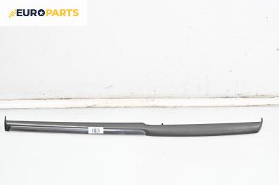 Интериорна лайсна за Opel Vectra C GTS (08.2002 - 01.2009), 4+1 вр., хечбек