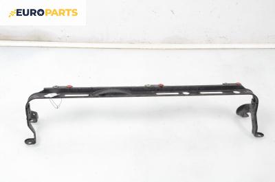Греда под  радиатор за Ford Focus II Hatchback (07.2004 - 09.2012), хечбек