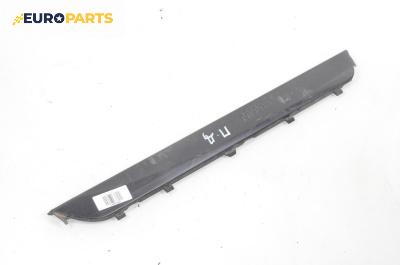 Интериорна пластмаса за BMW 1 Series E87 (11.2003 - 01.2013), 4+1 вр., хечбек, позиция: дясна