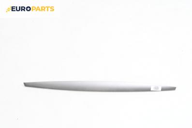 Интериорна лайсна за BMW 1 Series E87 (11.2003 - 01.2013), 4+1 вр., хечбек